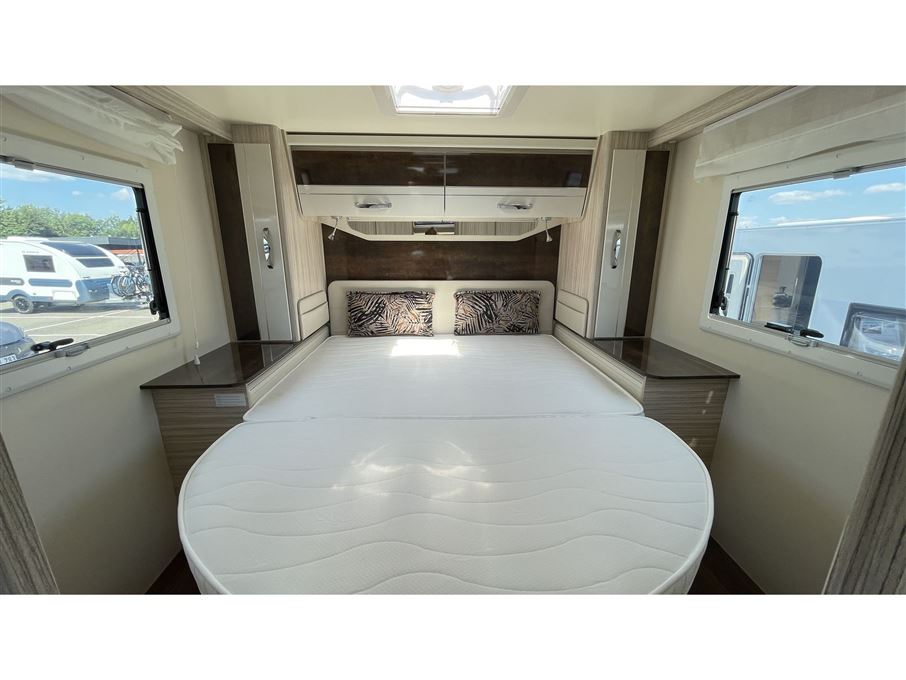 Elnagh T-Loft 582